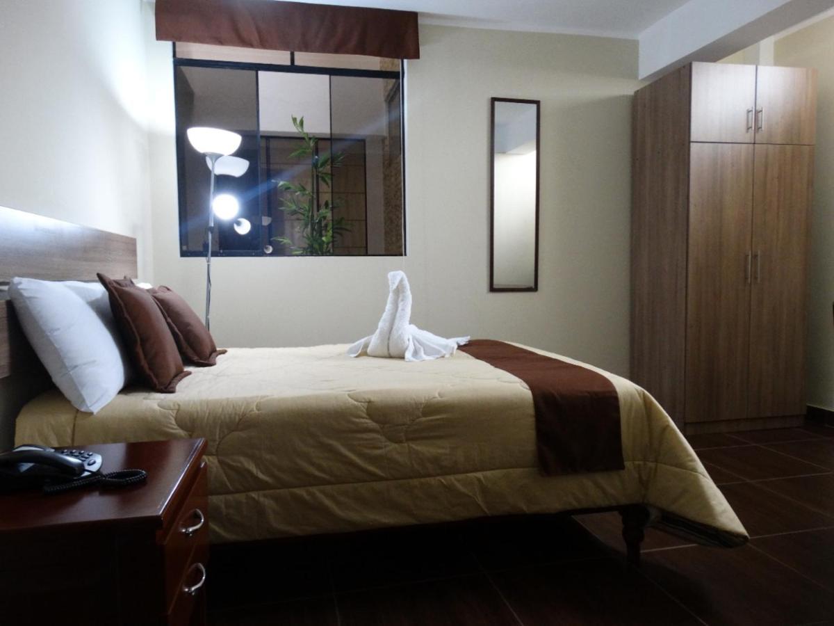 Hotel Plaza Barranca Bagian luar foto
