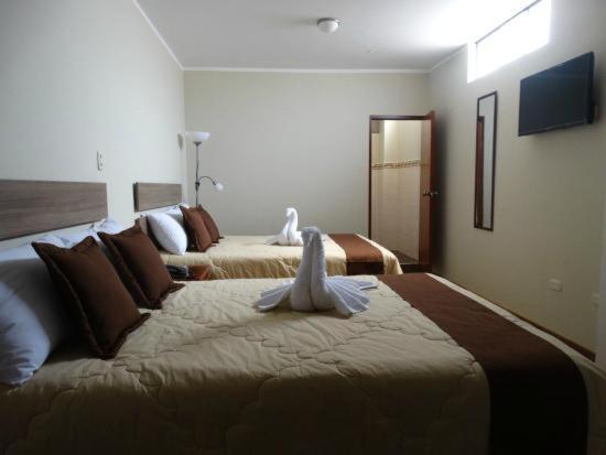 Hotel Plaza Barranca Bagian luar foto